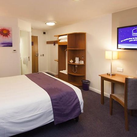Premier Inn Swanley Exteriör bild