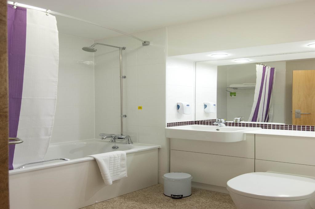 Premier Inn Swanley Exteriör bild