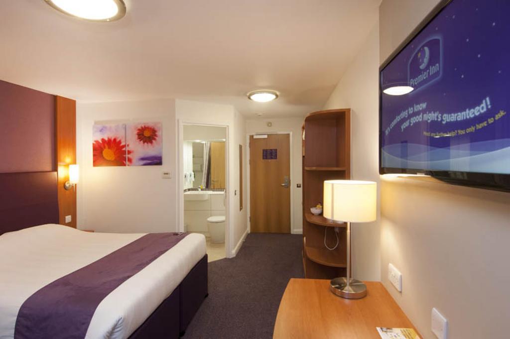 Premier Inn Swanley Exteriör bild
