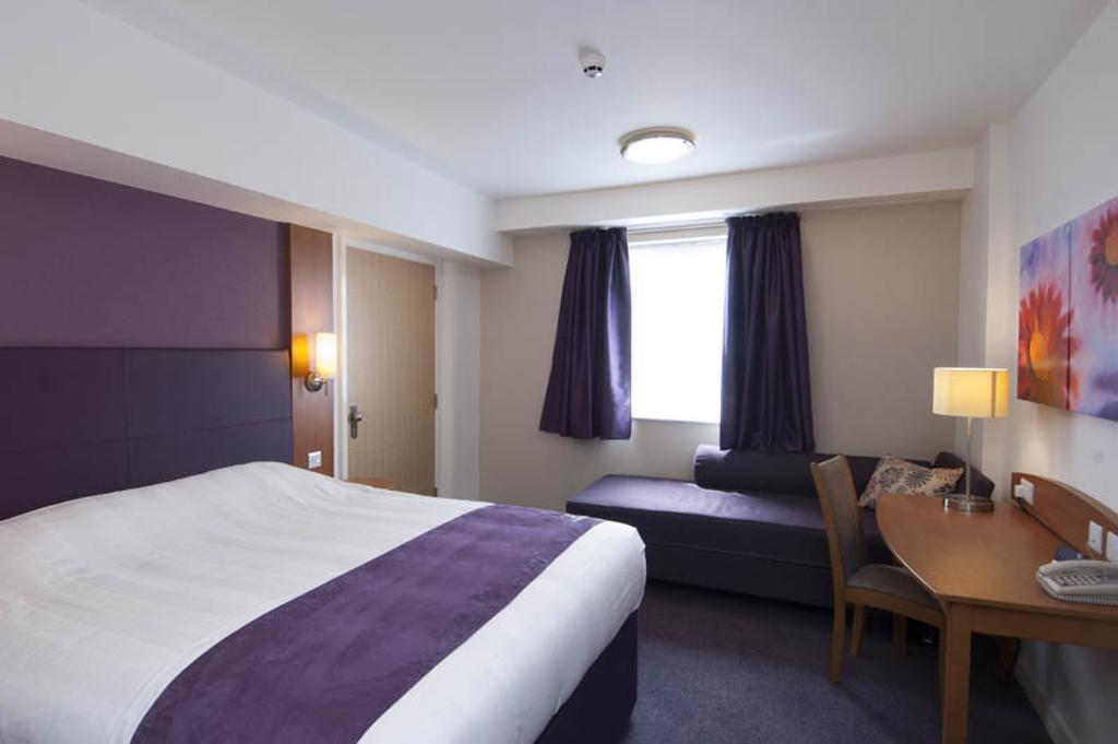 Premier Inn Swanley Rum bild